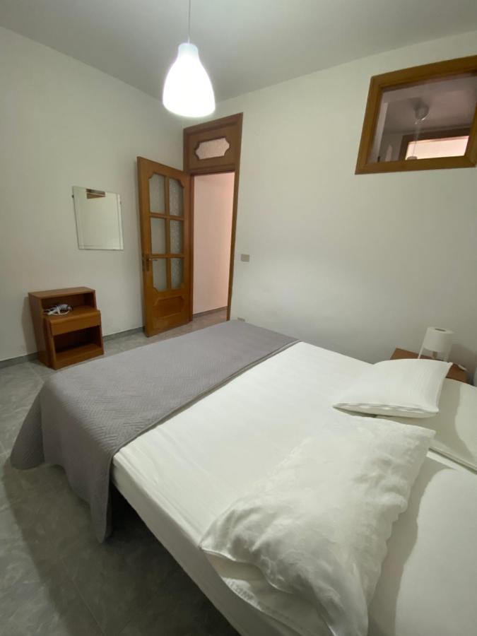 Tosk House 2 Apartman Peschici Kültér fotó