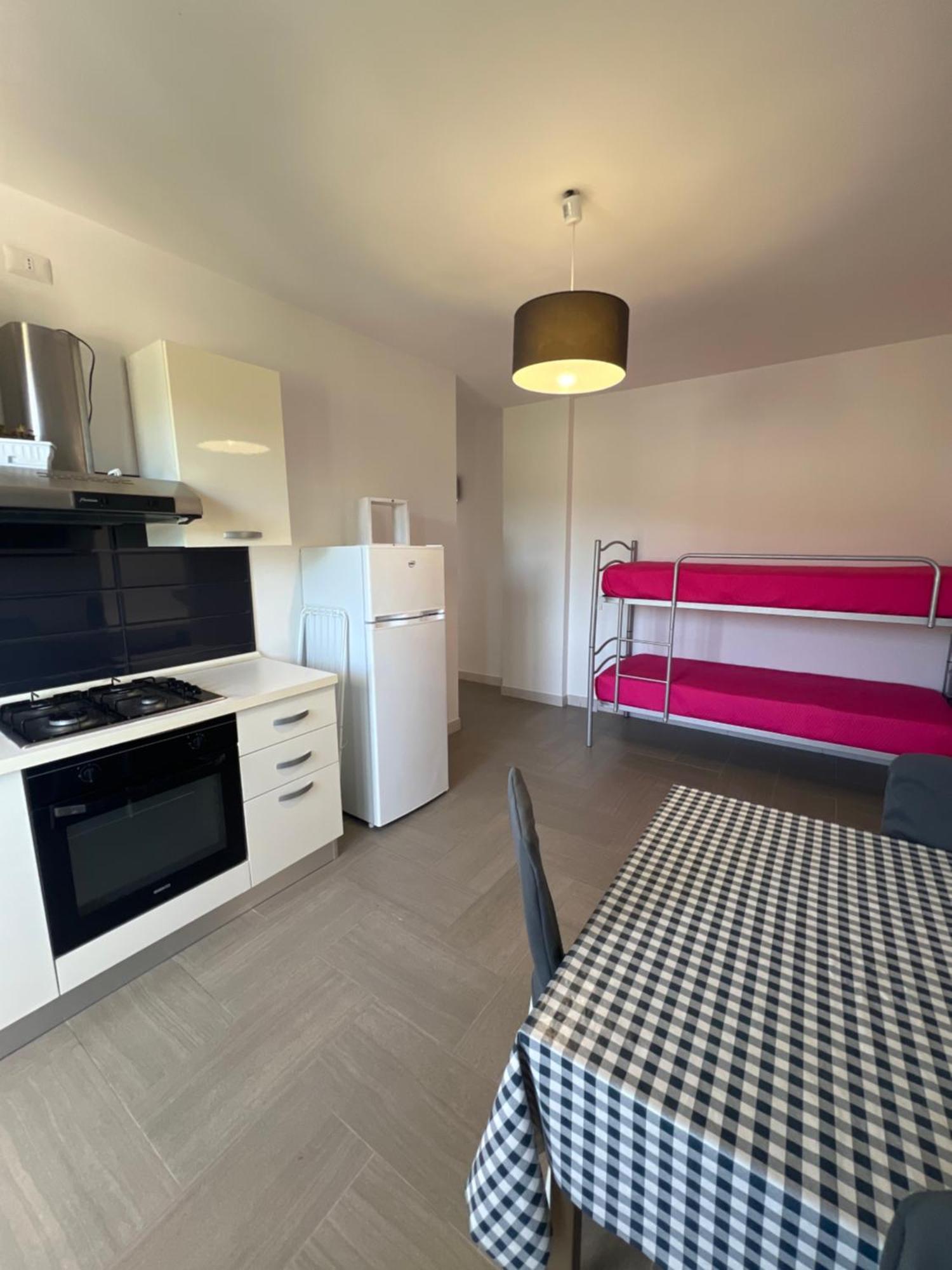 Tosk House 2 Apartman Peschici Kültér fotó